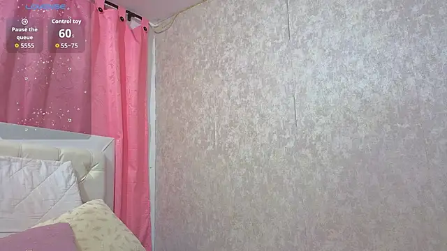 Snapshot of Malia_fox chatting on February 20, 2026, 6:21 pm Malia fox online show from February 20, 2026, 6:21 pm