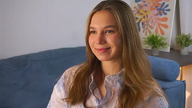 AmparoCilek online show from February 11, 2026, 7:03 pm