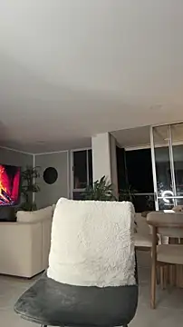 Valenthino Salvatore online show from March 16, 2026, 3:47 am