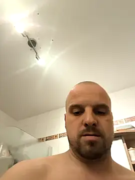 Phoenix2310 online show from February 25, 2026, 3:12 pm