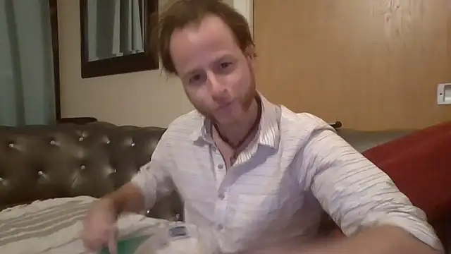 Snapshot of PinellasPlay chatting on June 4, 2026, 12:59 am PinellasPlay online show from June 4, 2026, 12:59 am