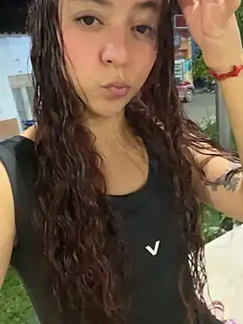 lindaa natashaa  online show from February 6, 2026, 1:12 am