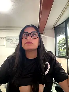 ArinaFoxx online show from January 15, 2026, 4:21 pm