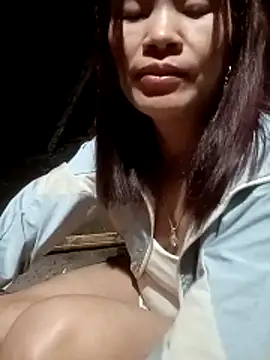 nangmo online show from December 21, 2025, 1:24 pm