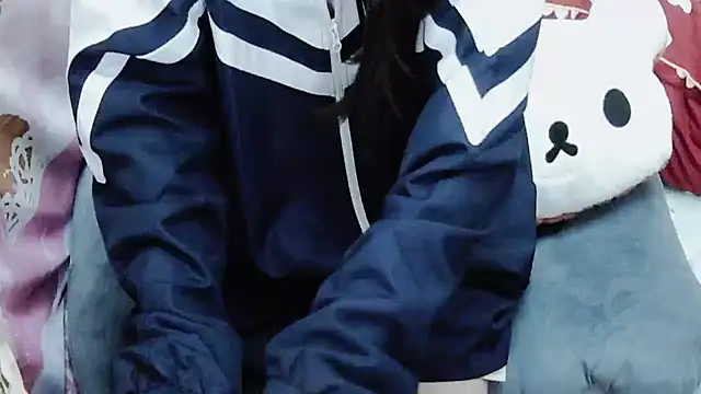 Snapshot of Alice-Hot88 chatting on February 8, 2026, 12:03 pm Alice-Hot88 online show from February 8, 2026, 12:03 pm