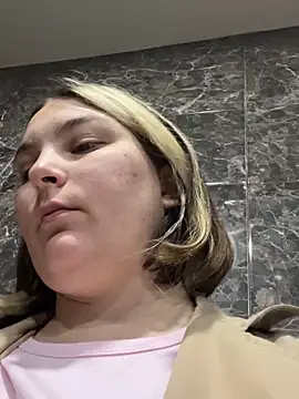 Snapshot of KateBurlesk chatting on November 26, 2025, 9:09 am KateBurlesk online show from November 26, 2025, 9:09 am