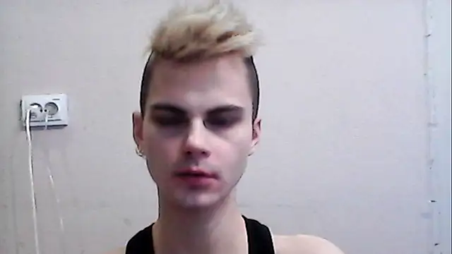 nicotinicmouse online show from November 28, 2025, 6:41 pm