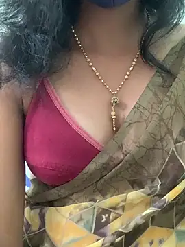 honeygirl6996 online show from June 12, 2026, 9:18 am