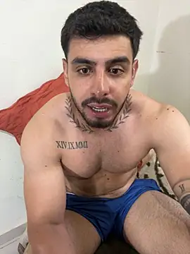 oliverr queen online show from November 26, 2025, 3:01 pm