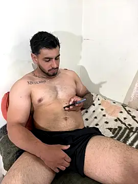 oliverr queen online show from November 27, 2025, 1:44 pm