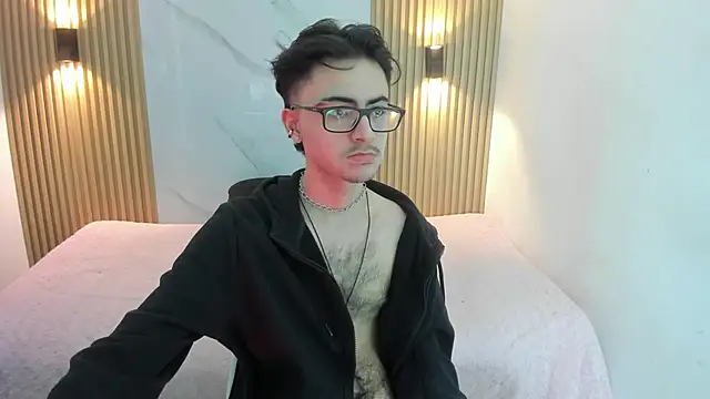 Im Dayros online show from November 25, 2025, 10:10 pm