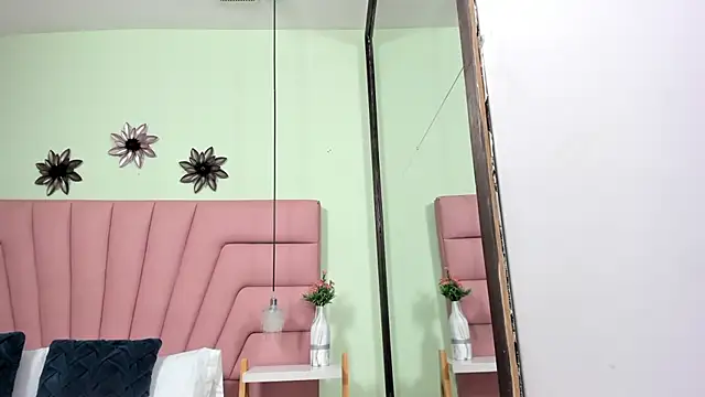 Snapshot of Ambar85 chatting on March 2, 2026, 11:06 am Ambar85 online show from March 2, 2026, 11:06 am