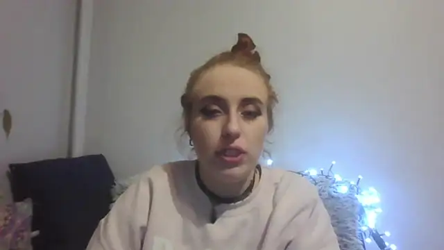 Snapshot of RubyBigBoobs chatting on December 22, 2025, 7:58 pm RubyBigBoobs online show from December 22, 2025, 7:58 pm