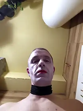 Snapshot of toni_e chatting on November 27, 2025, 3:01 pm toni e online show from November 27, 2025, 3:01 pm