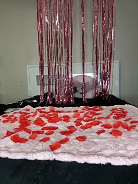 Kiki hammyy online show from February 7, 2026, 9:45 pm