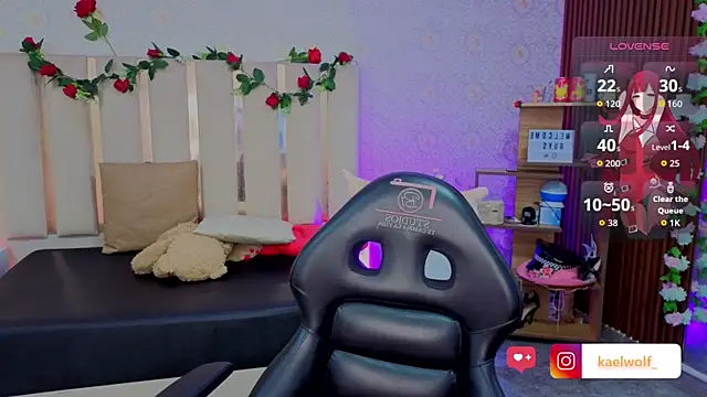 kaelwolf tay online show from April 7, 2026, 7:26 pm