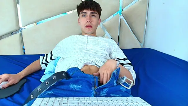 alec rogue online show from November 29, 2025, 2:28 pm