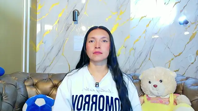 Snapshot of Cloe16_ chatting on February 17, 2026, 6:49 pm Cloe16 online show from February 17, 2026, 6:49 pm