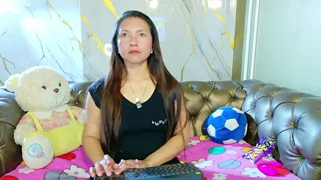 Snapshot of Cloe16_ chatting on February 2, 2026, 7:46 pm Cloe16 online show from February 2, 2026, 7:46 pm