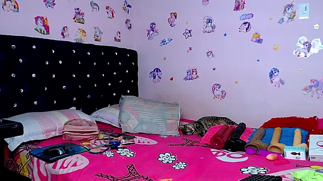 Snapshot of ShantalTsFox chatting on March 1, 2026, 4:01 am ShantalTsFox online show from March 1, 2026, 4:01 am