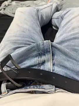 Daisuke 01 online show from December 3, 2025, 3:40 am