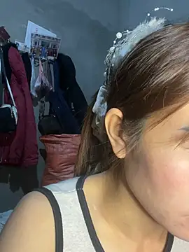 meganmeo online show from February 10, 2026, 3:27 am