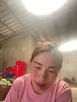 meganmeo online show from April 6, 2026, 5:08 am