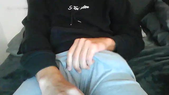 latinman7944 online show from February 11, 2026, 8:03 am