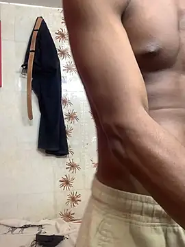 akgymnastic77Z online show from June 24, 2026, 3:21 pm