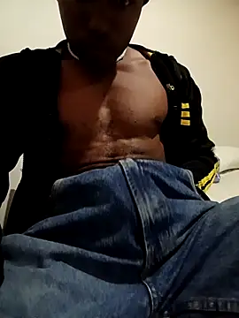 man black hot24 online show from December 4, 2025, 8:19 pm