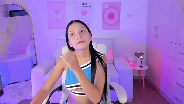 KAHTY JONES  online show from December 1, 2025, 1:12 pm