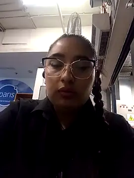 Bizcochitoc4 online show from February 17, 2026, 12:24 pm