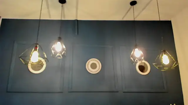 Snapshot of Skyy_bloom chatting on December 5, 2025, 12:48 pm Skyy bloom online show from December 5, 2025, 12:48 pm