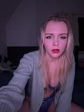 Snapshot of OfflineLizzy chatting on March 1, 2026, 9:26 pm OfflineLizzy online show from March 1, 2026, 9:26 pm