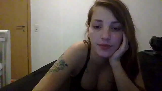 hope23lexi online show from December 4, 2025, 9:52 am