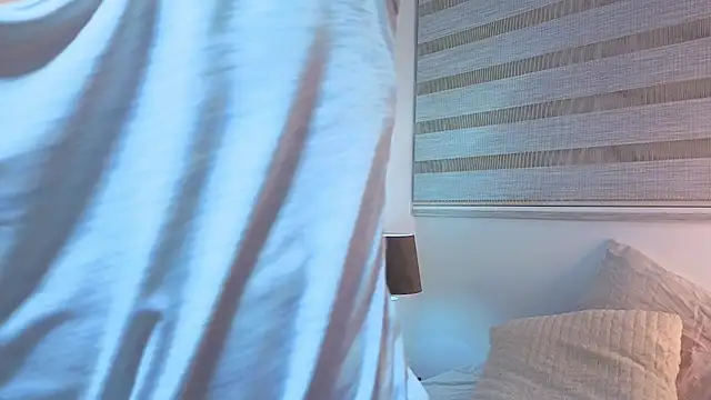 Maxx cooper online show from November 25, 2025, 1:39 am