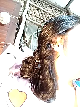 Lin-kute98 online show from April 10, 2026, 1:07 pm