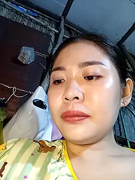 Lin-kute98 online show from April 17, 2026, 12:52 pm