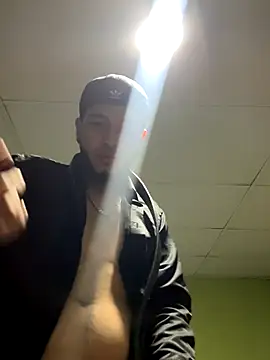 tratosucio online show from December 2, 2025, 6:15 am