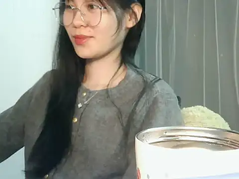 Snapshot of Nunaa18 chatting on February 8, 2026, 12:47 pm Nunaa18 online show from February 8, 2026, 12:47 pm