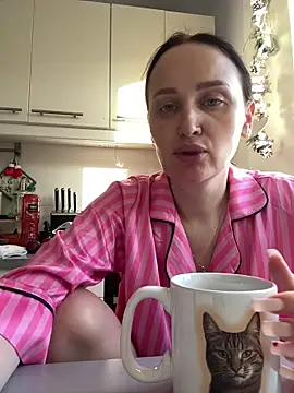 TomilaSi online show from December 18, 2025, 11:25 am