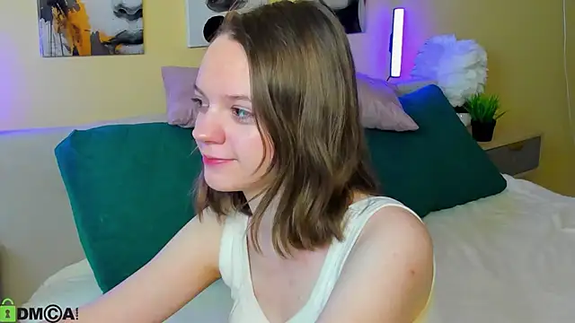 Olivia Riesz online show from March 27, 2026, 1:14 am