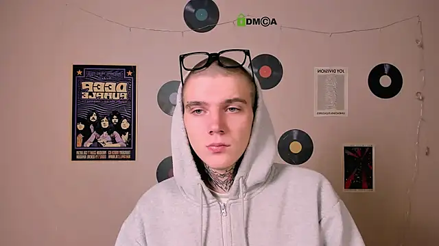 drew soft  online show from December 2, 2025, 7:48 pm