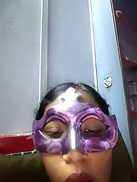 aarti03fb online show from July 7, 2026, 5:49 pm