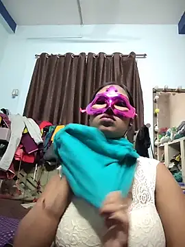 aarti03fb online show from December 13, 2025, 8:04 pm