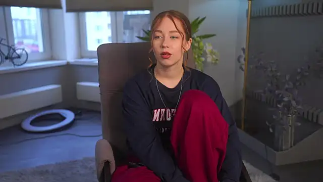 NadaPropst online show from November 28, 2025, 5:07 am