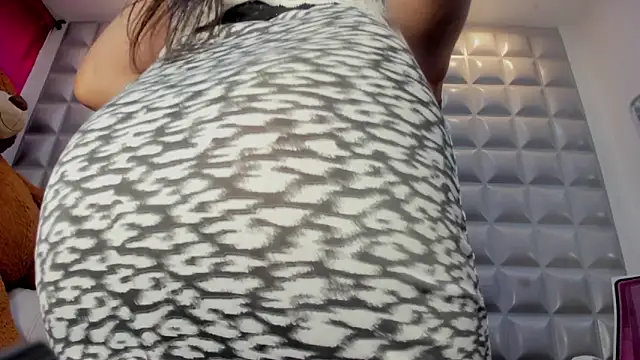 sol-angel online show from February 10, 2026, 4:06 pm