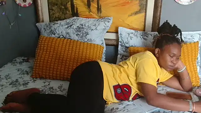 Snapshot of JuicyEbonyGoddess chatting on January 19, 2026, 10:41 am JuicyEbonyGoddess online show from January 19, 2026, 10:41 am