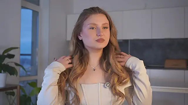 Snapshot of MitsukoBaral chatting on December 4, 2025, 4:22 am MitsukoBaral online show from December 4, 2025, 4:22 am