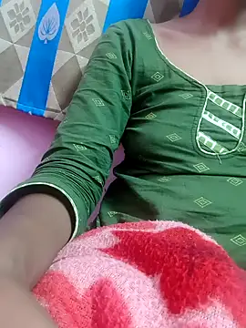 Hot Naira  online show from November 28, 2025, 1:55 pm